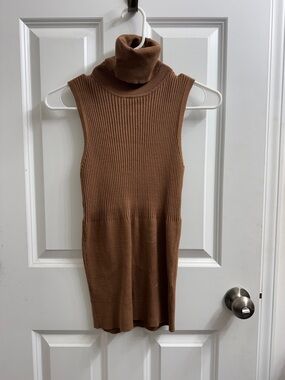Max Studio Sleeveless Turtleneck Knit Women’s - Chestnut Brown - M